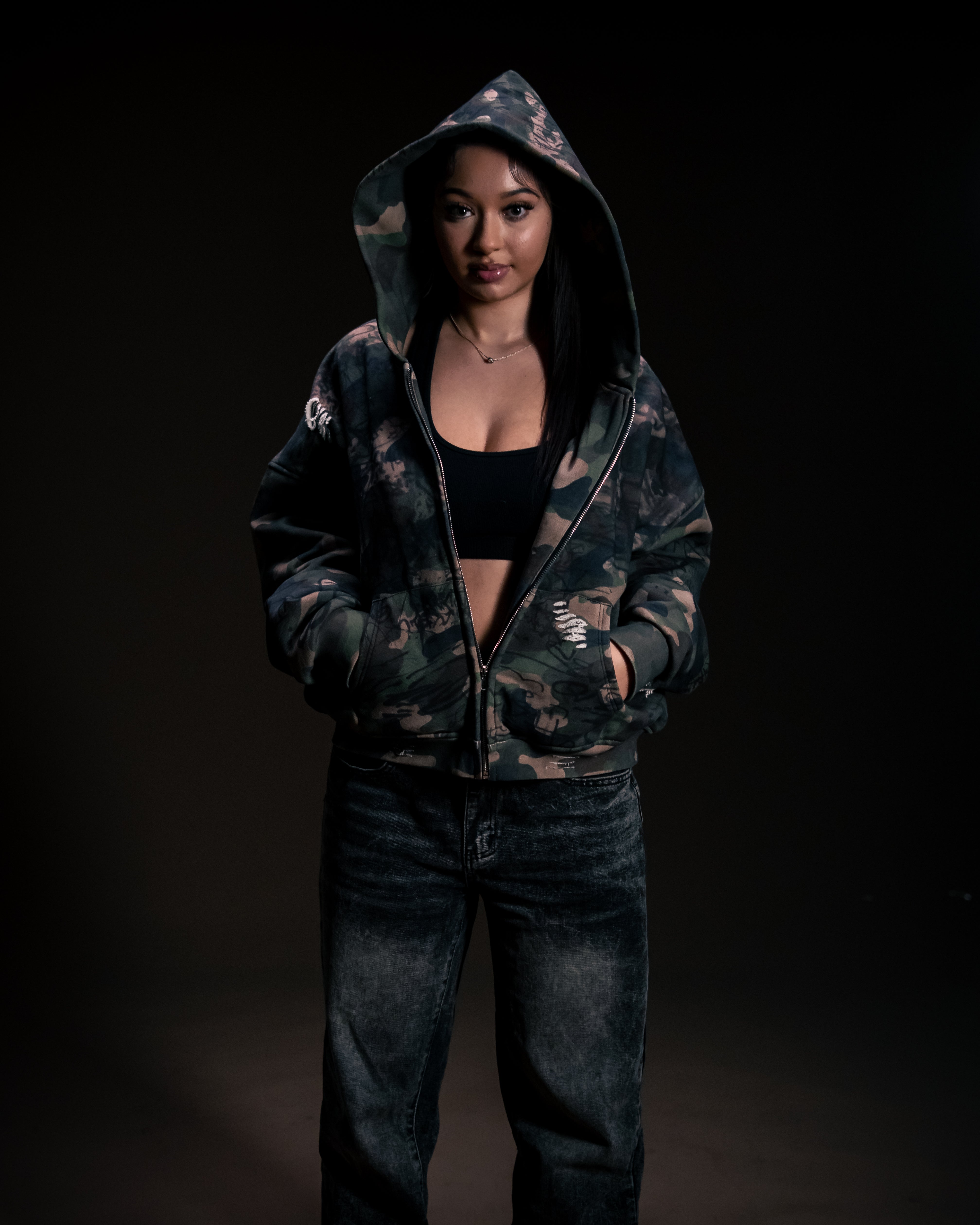 Verde Noir Zip Up